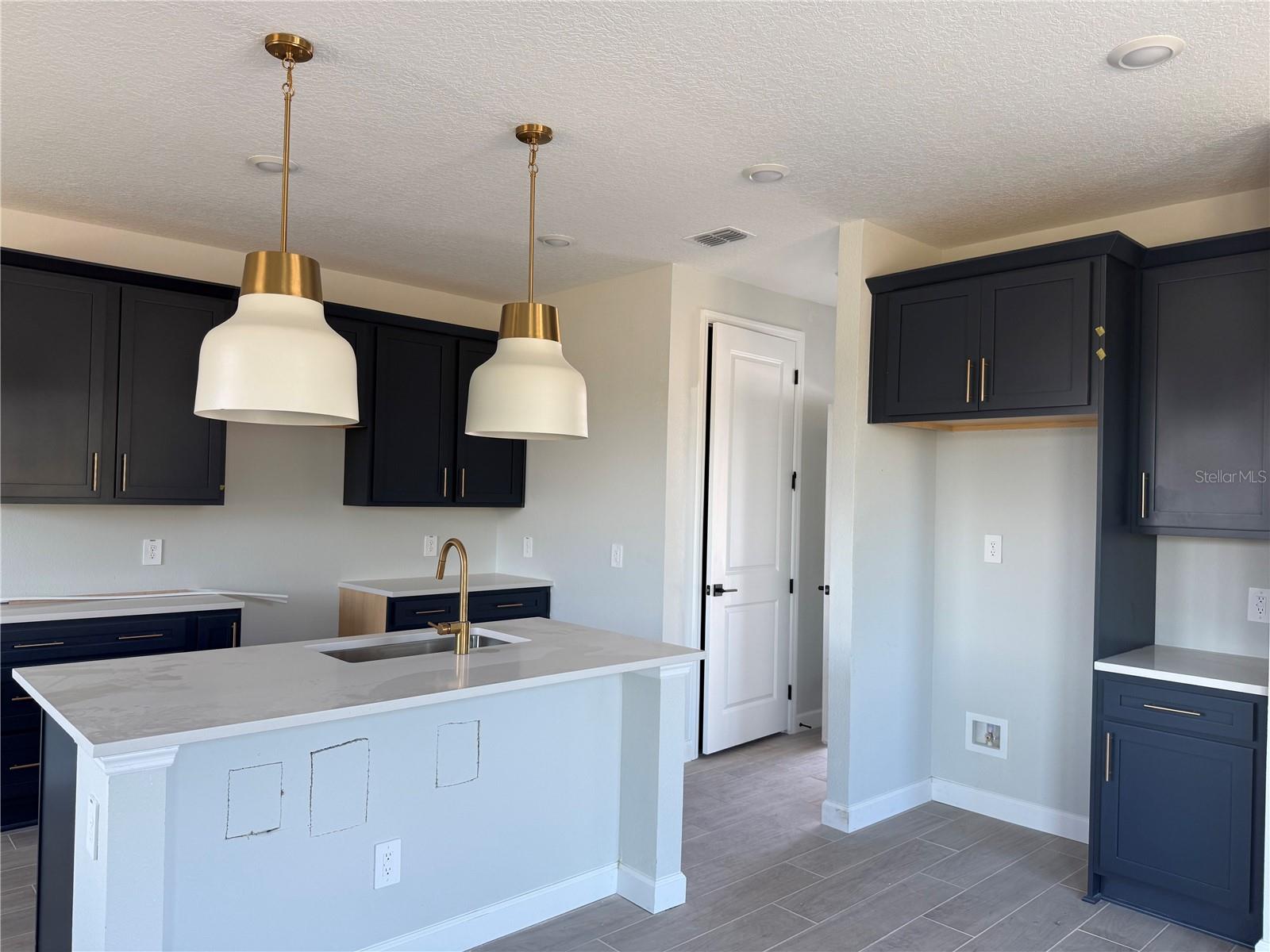 MONTAGUE TOWNHOMES - Residential