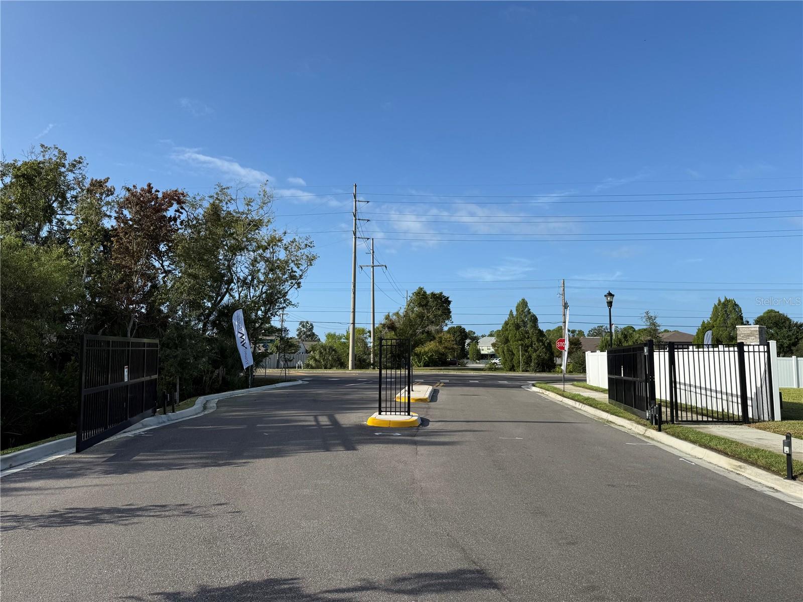 MONTAGUE TOWNHOMES - Residential