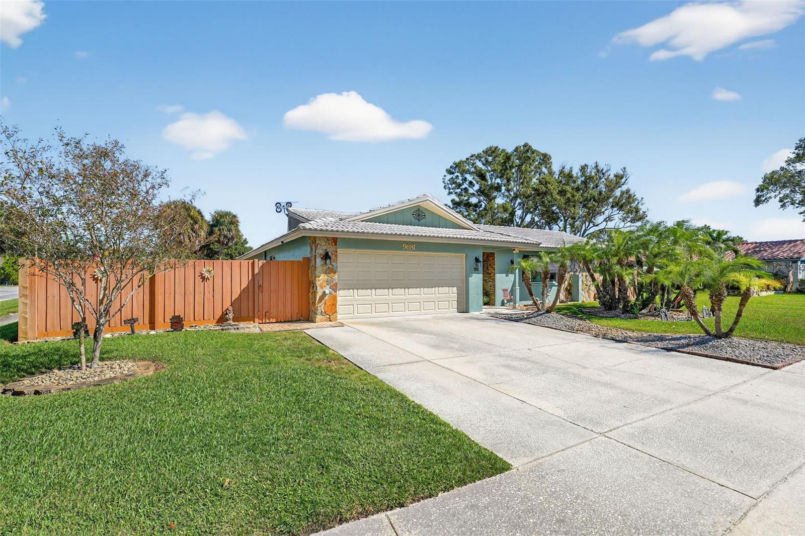 SEMINOLE GROVE ESTATES WEST ADD - Residential