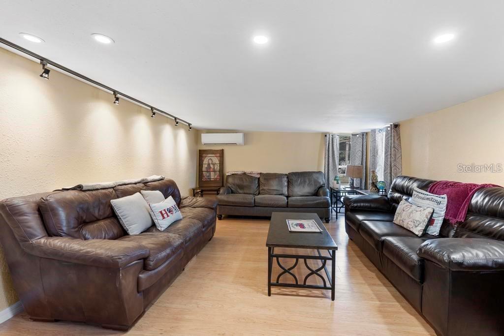 ALMA HEIGHTS - Residential