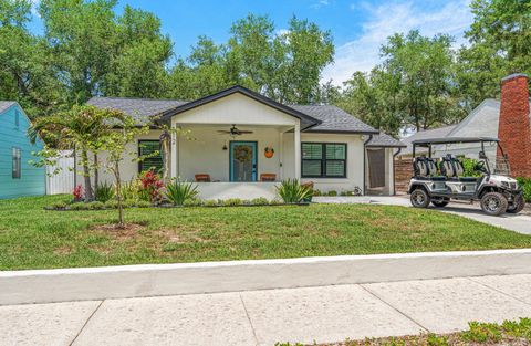 Photo of 512 Roanoke Street, Dunedin, FL 34698 (MLS # TB8513337)
