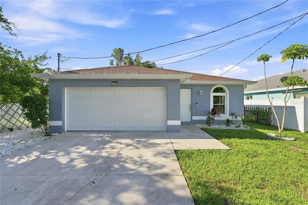 Photo of 2060 6th Street, Sarasota, FL 34237 (MLS # A4704901)