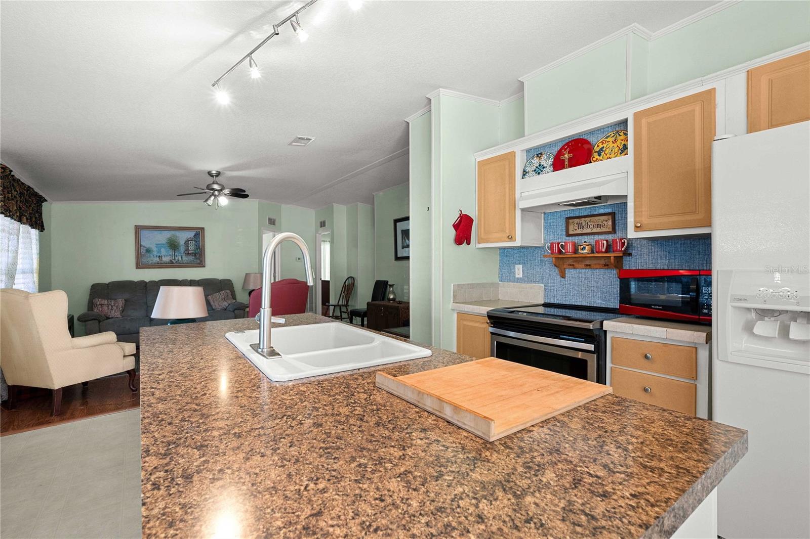 BETMAR ACRES - Residential