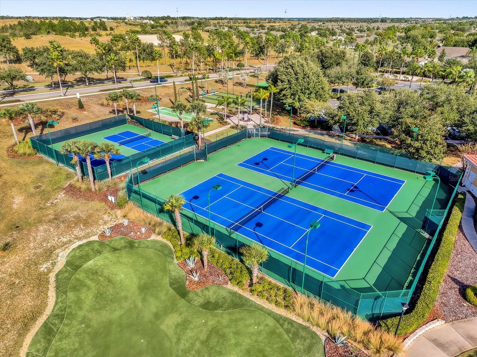 HERITAGE HILLS - Residential