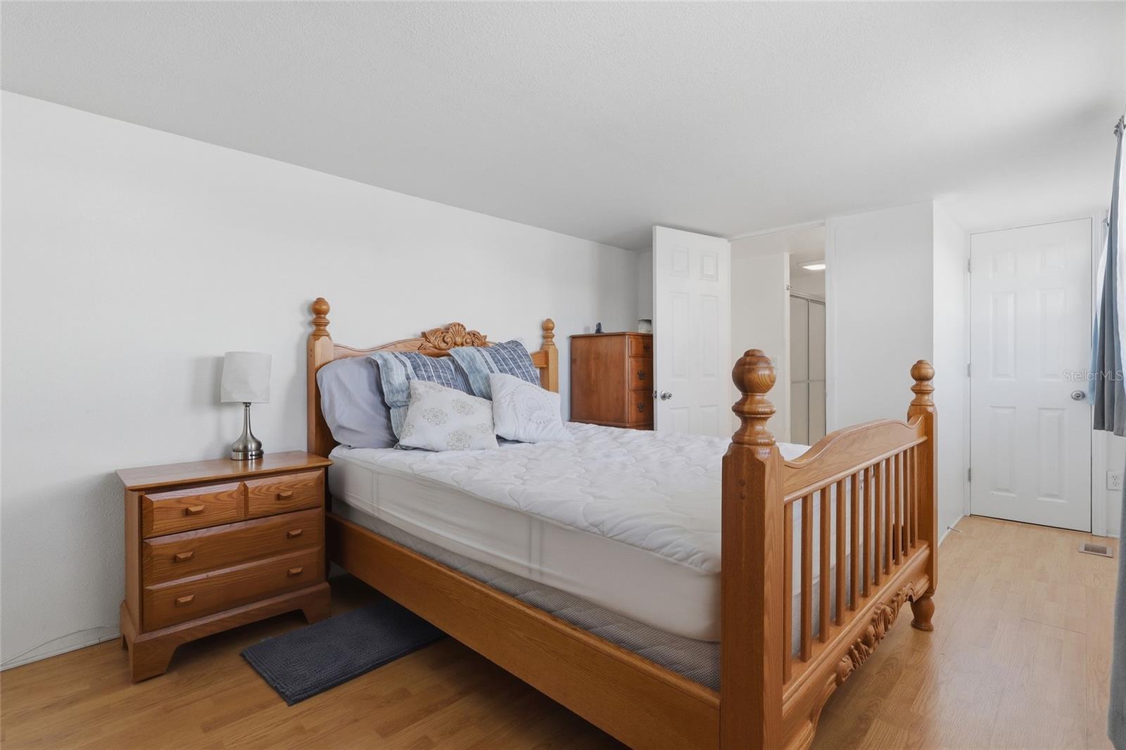 BETMAR ACRES - Residential