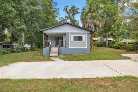 Photo of 1127 SW 140th Avenue, Ocala, FL 34481 (MLS # OM699595)