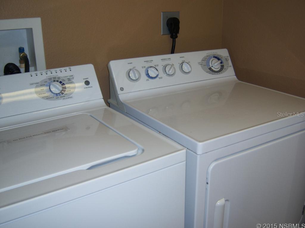 Ocean Walk Condo At Nsb Bldg 04 - Residential Lease