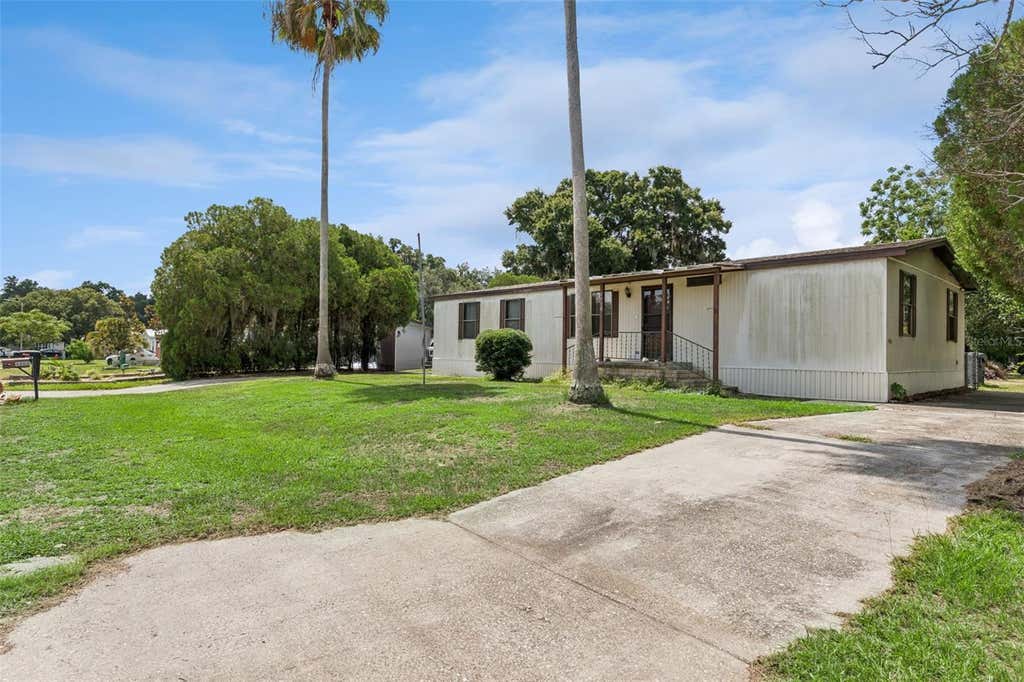 Photo of 4808 Rollinglen Loop W, Lakeland, FL 33810 (MLS # P4939097)