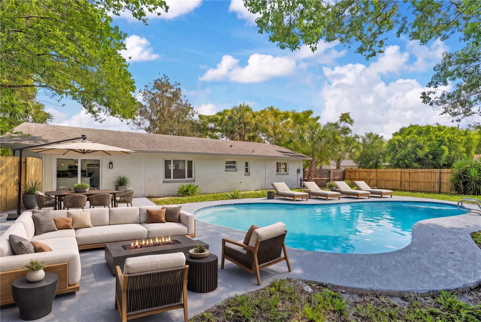 779 PARK MANOR DRIVE