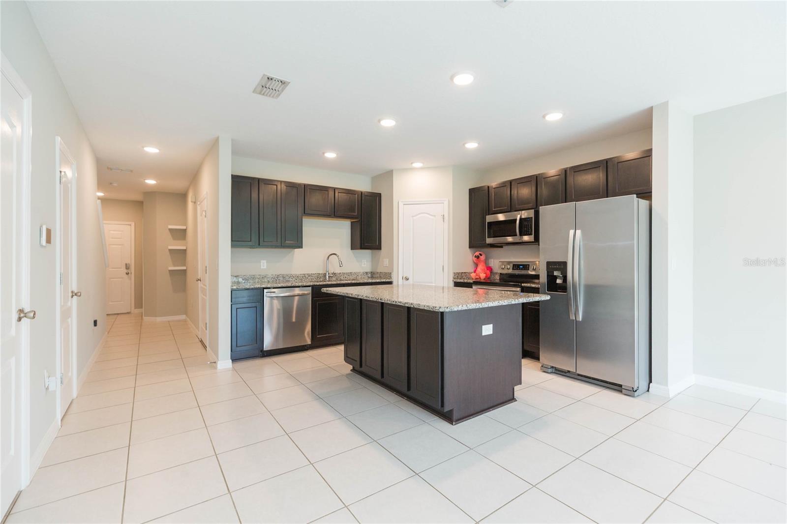 CP & WILLIAMS TWNHMS - Residential