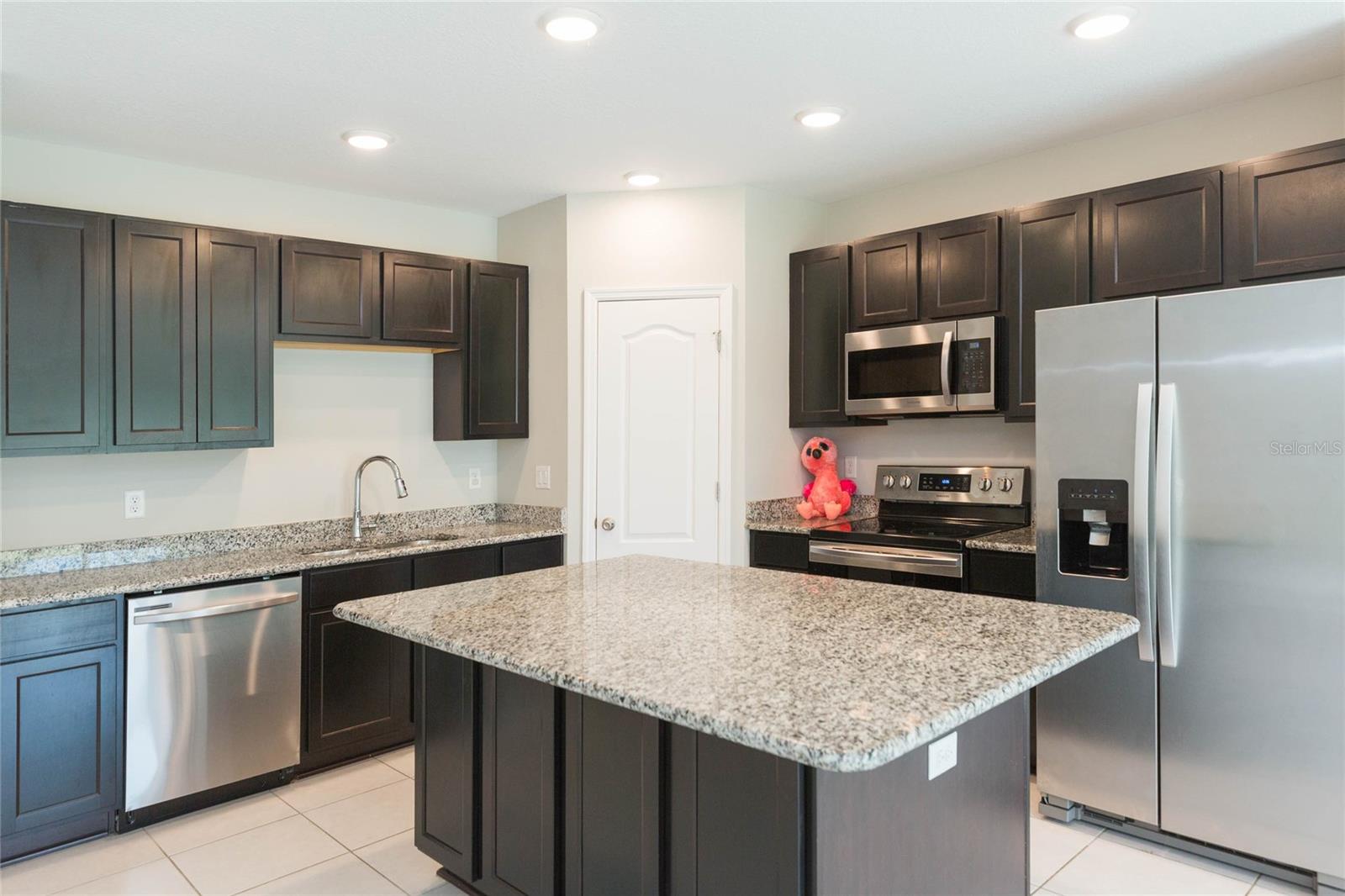 CP & WILLIAMS TWNHMS - Residential