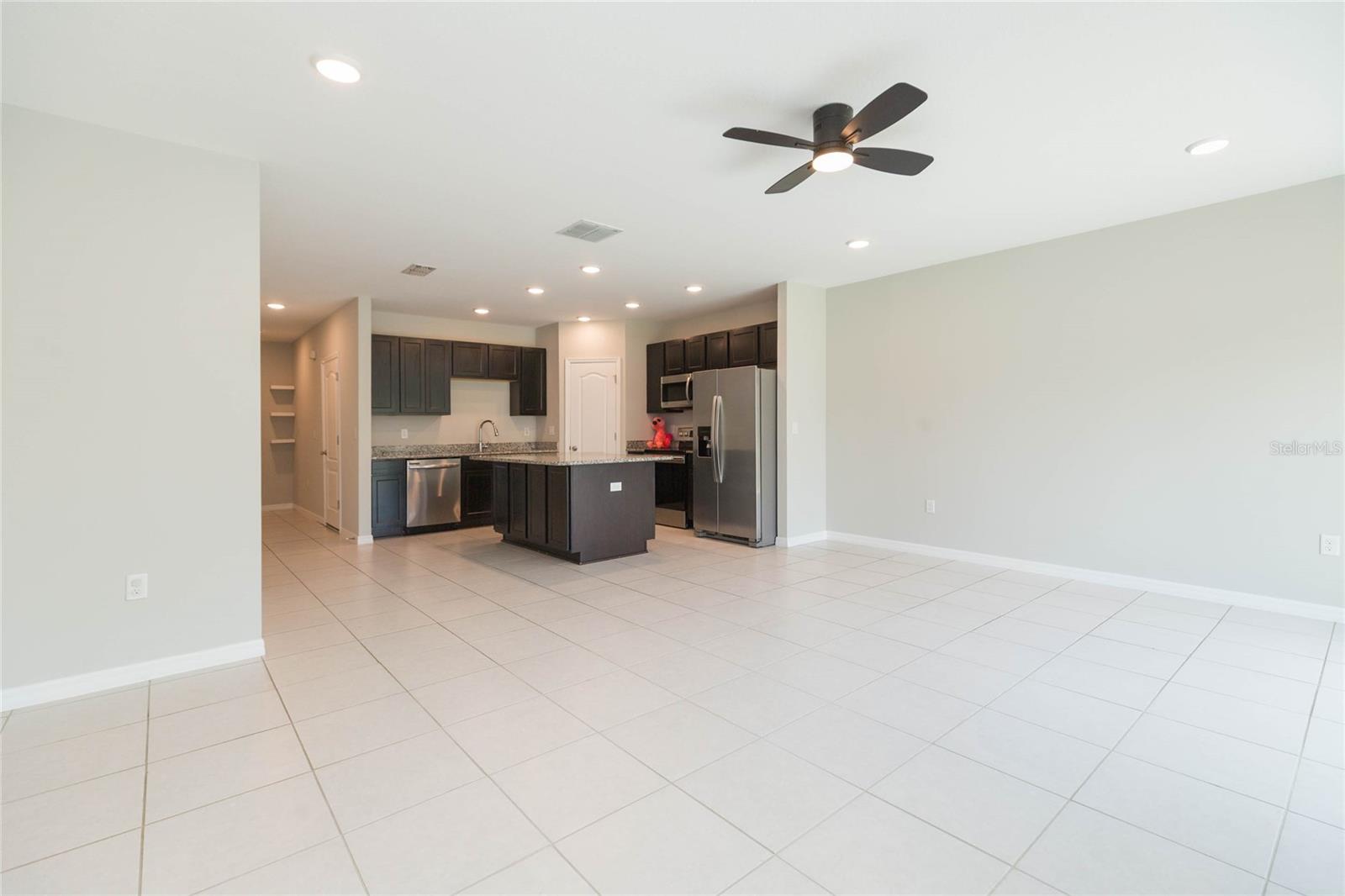 CP & WILLIAMS TWNHMS - Residential