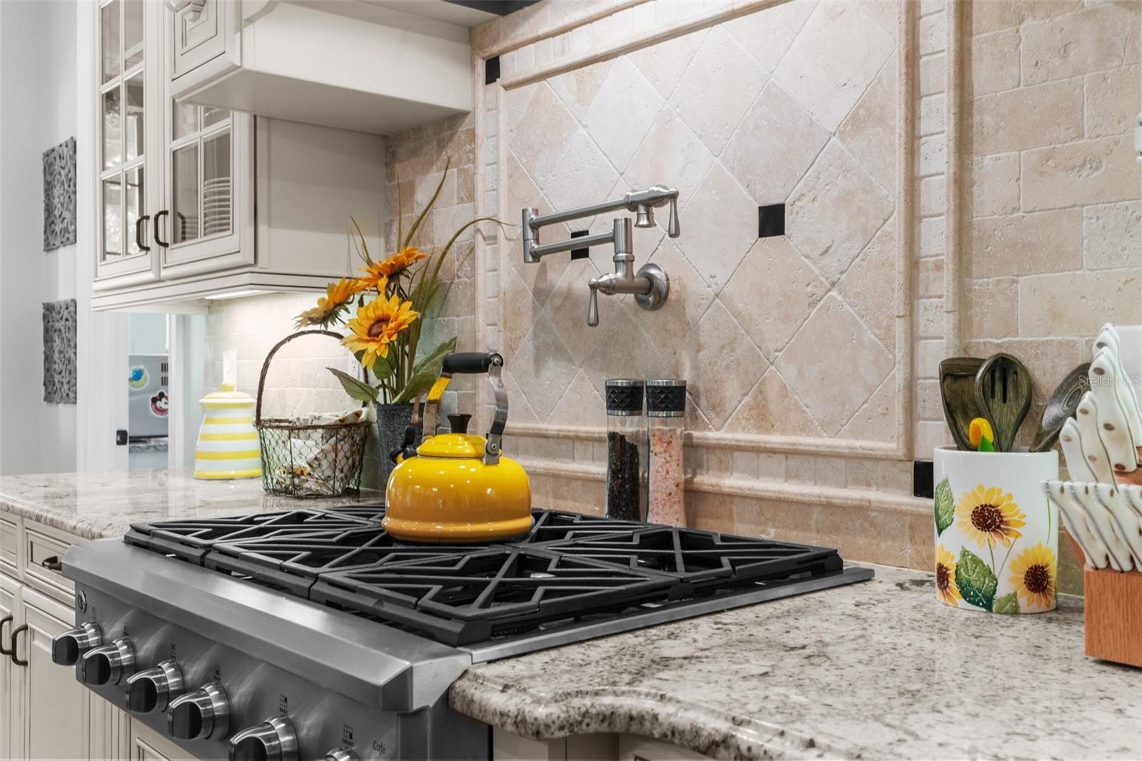 PINE COVE ESTATES - Residential