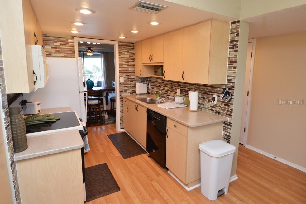 PASADENA COVE CONDO - Residential