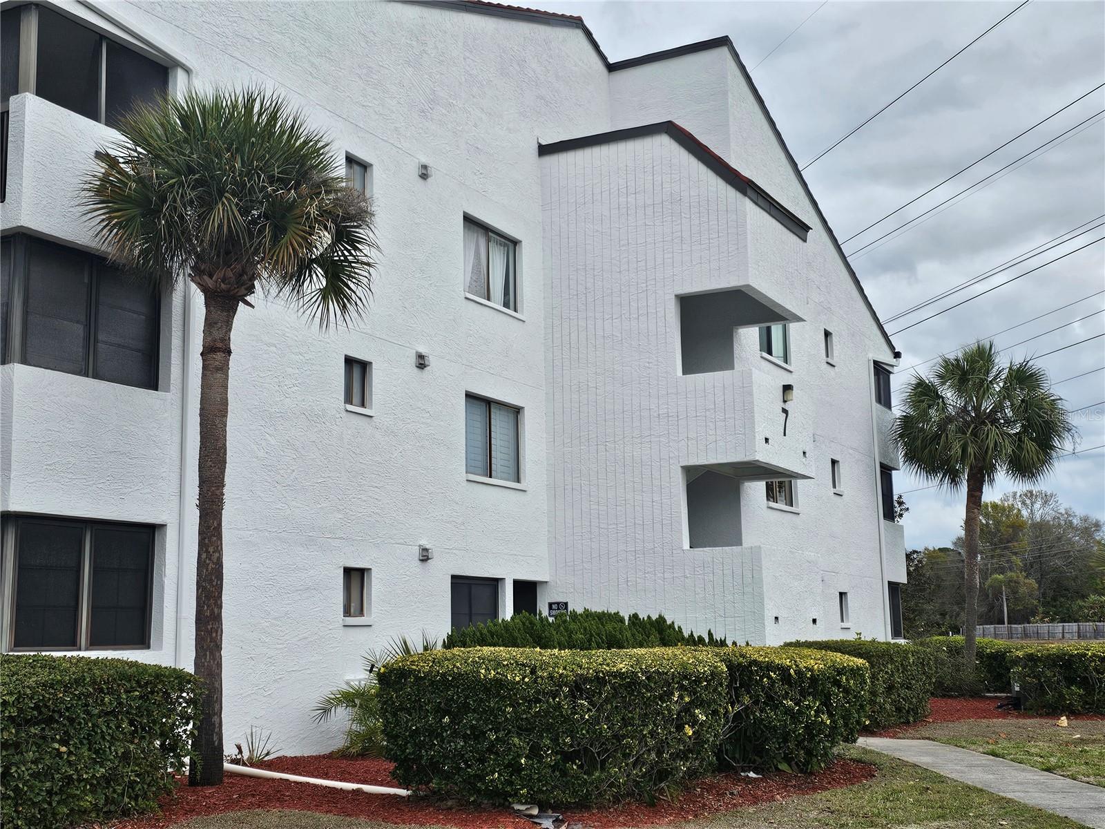 INVERNESS CONDO - Residential