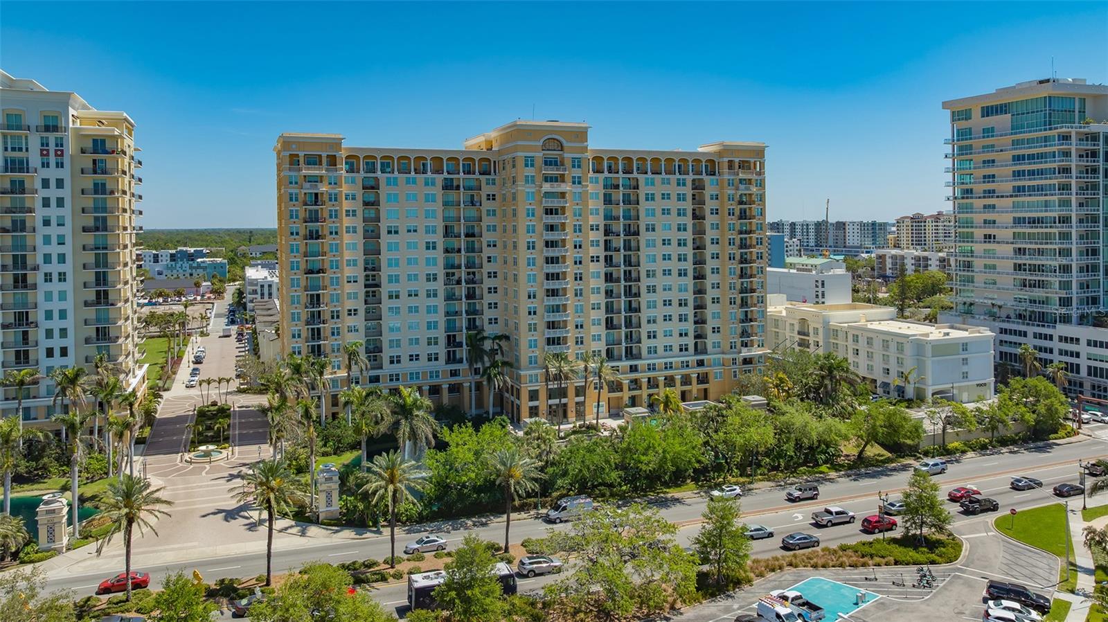 RENAISSANCE 1 - Residential Lease