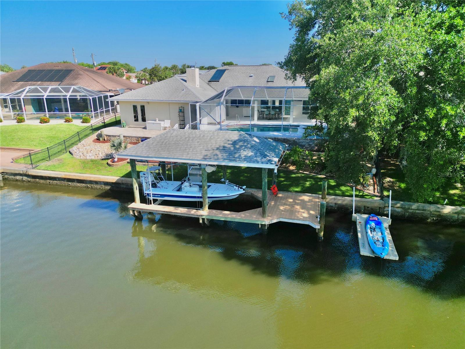 4 COTTON COURT