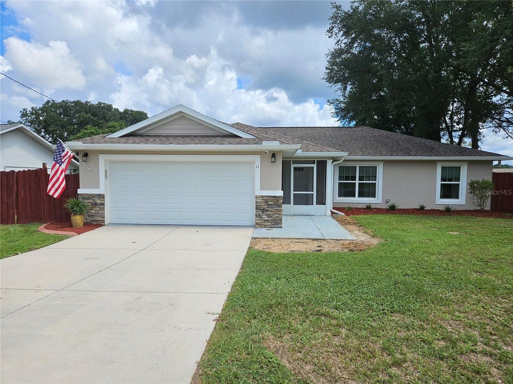 Photo of 11 Almond Trail, Ocala, FL 34472 (MLS # OM727770)