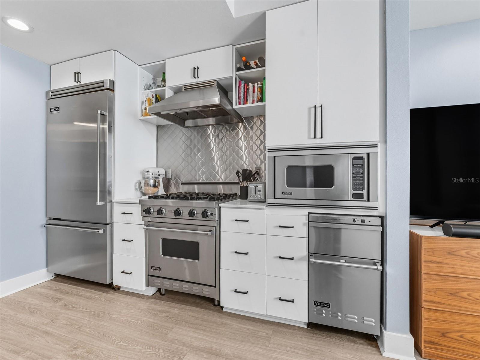 1120 E KENNEDY BOULEVARD 1225