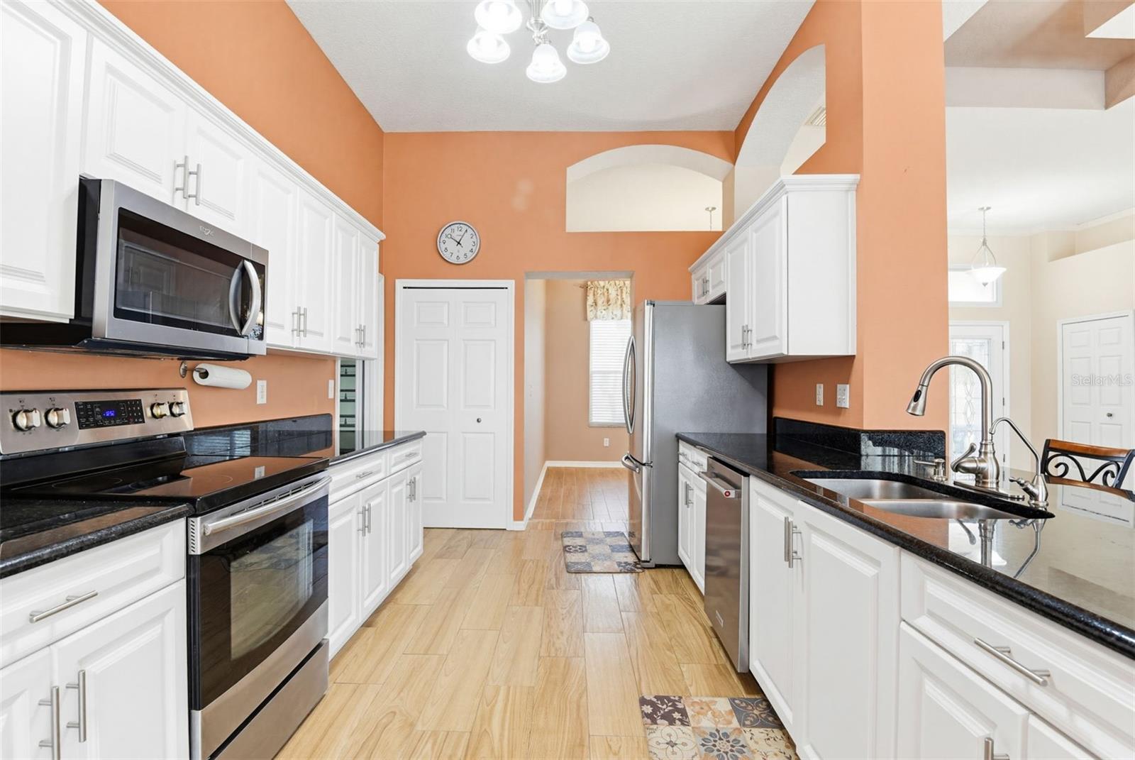 WATERS EDGE - Residential