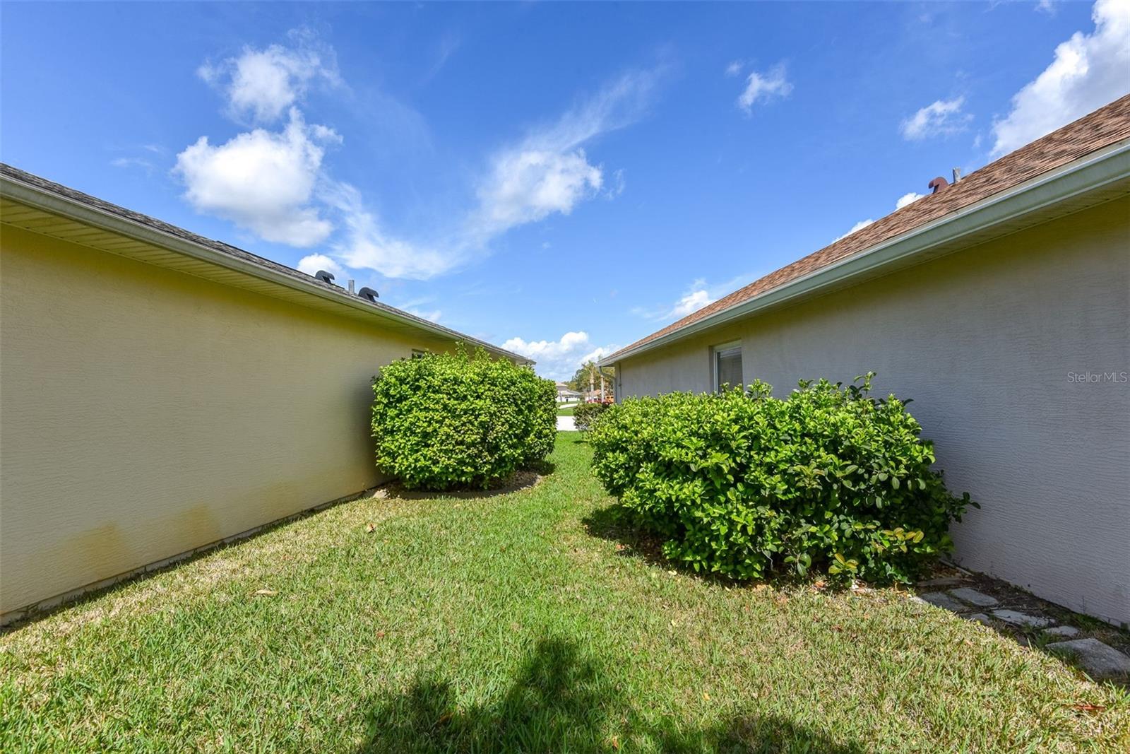 WATERS EDGE - Residential