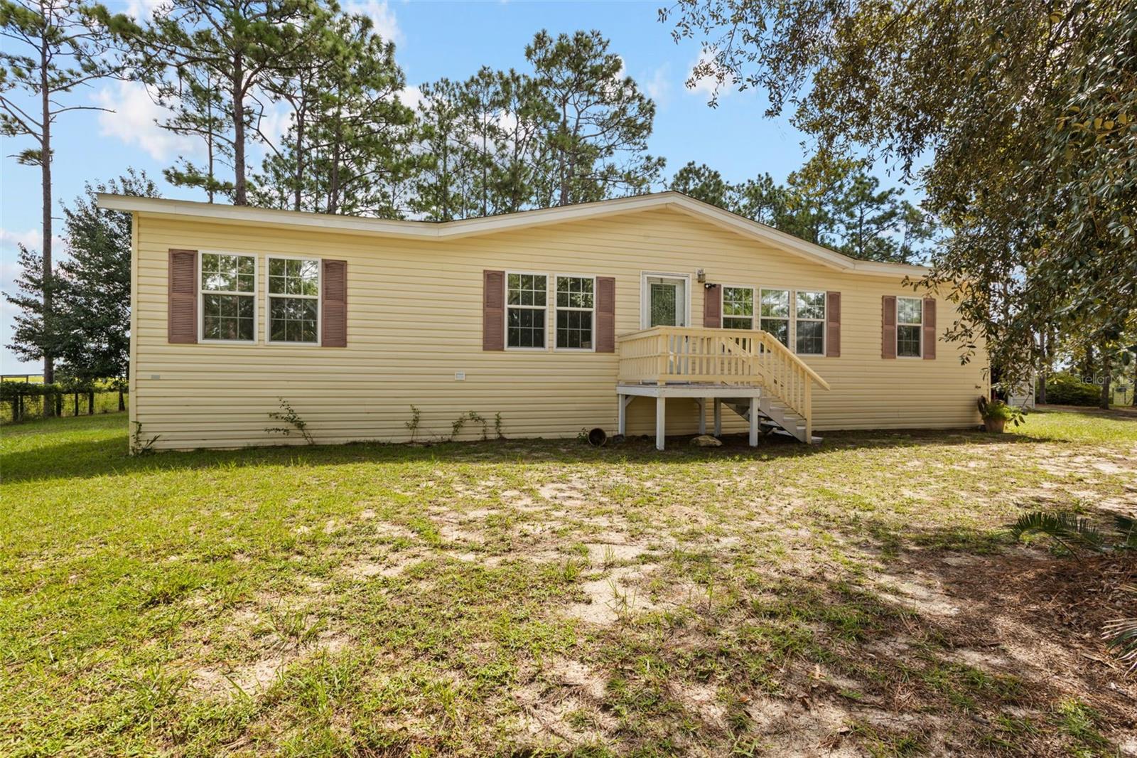 1411 SE STATE ROAD 121