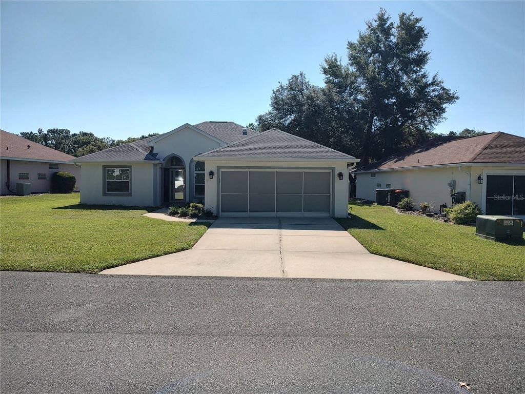 Photo of 11569 SW 71st Circle, Ocala, FL 34476 (MLS # OM709699)