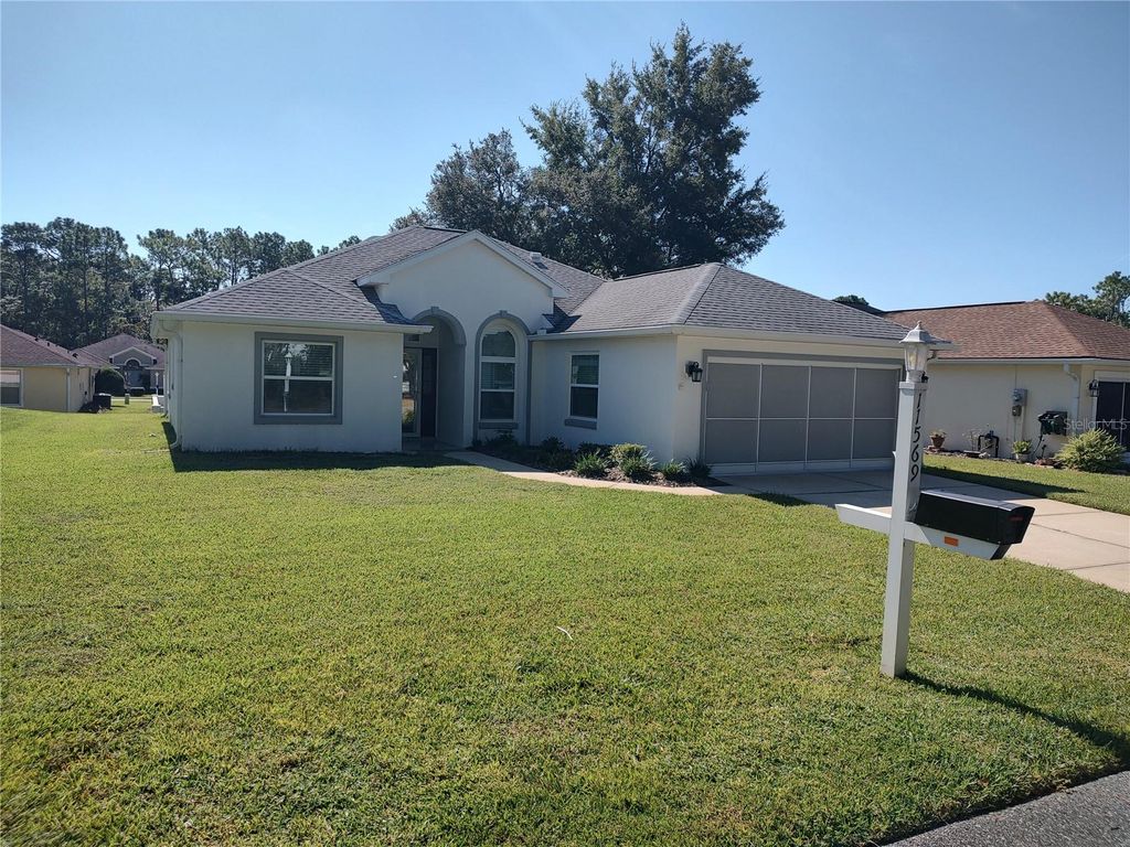 Photo of 11569 SW 71st Circle, Ocala, FL 34476 (MLS # OM709699)