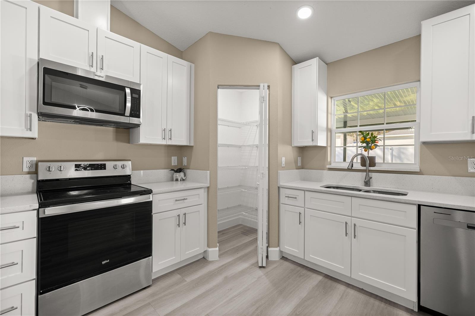 BELLEVIEW HEIGHTS ESTATE - Residential