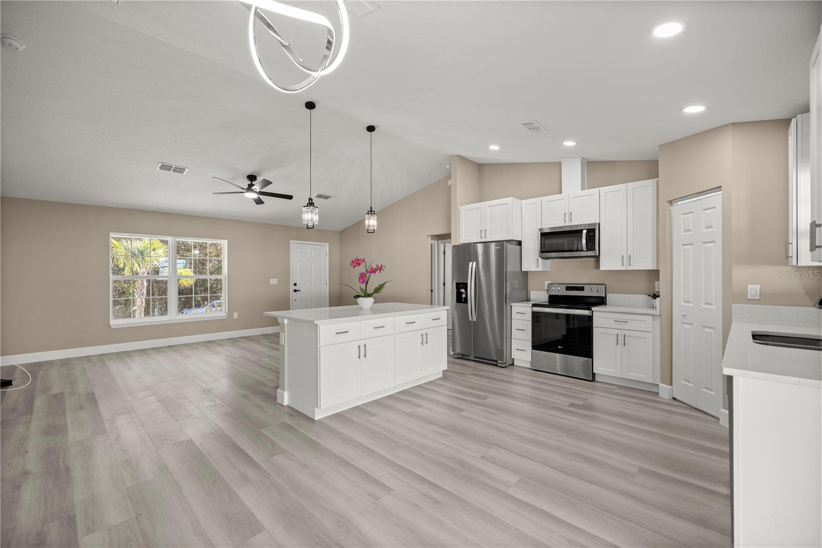 BELLEVIEW HEIGHTS ESTATE - Residential