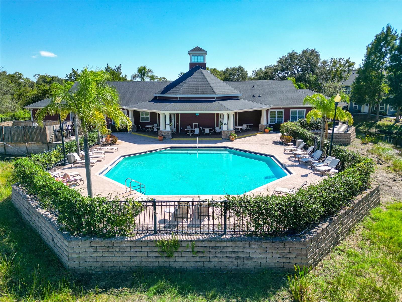 ADMIRALS WALK - Residential Lease