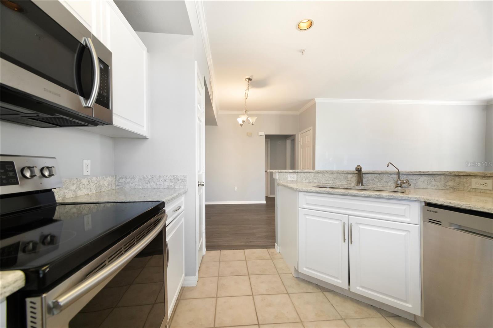 ADMIRALS WALK - Residential Lease