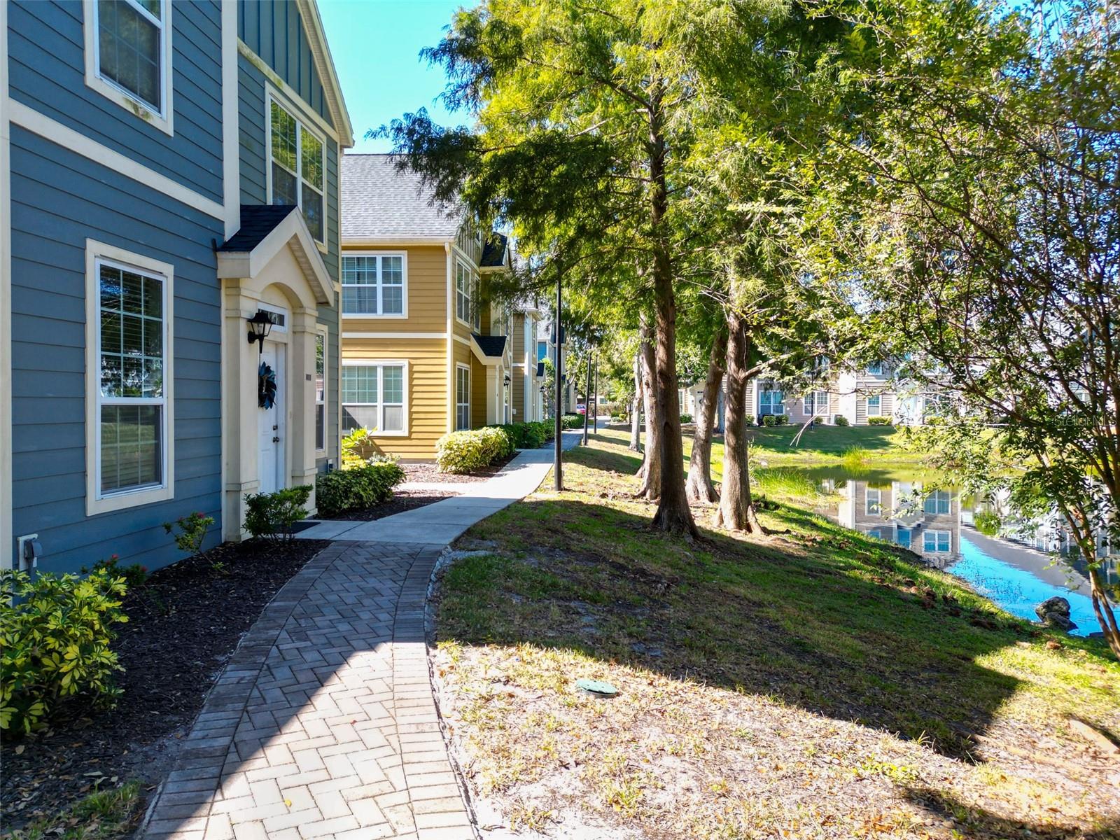ADMIRALS WALK - Residential Lease