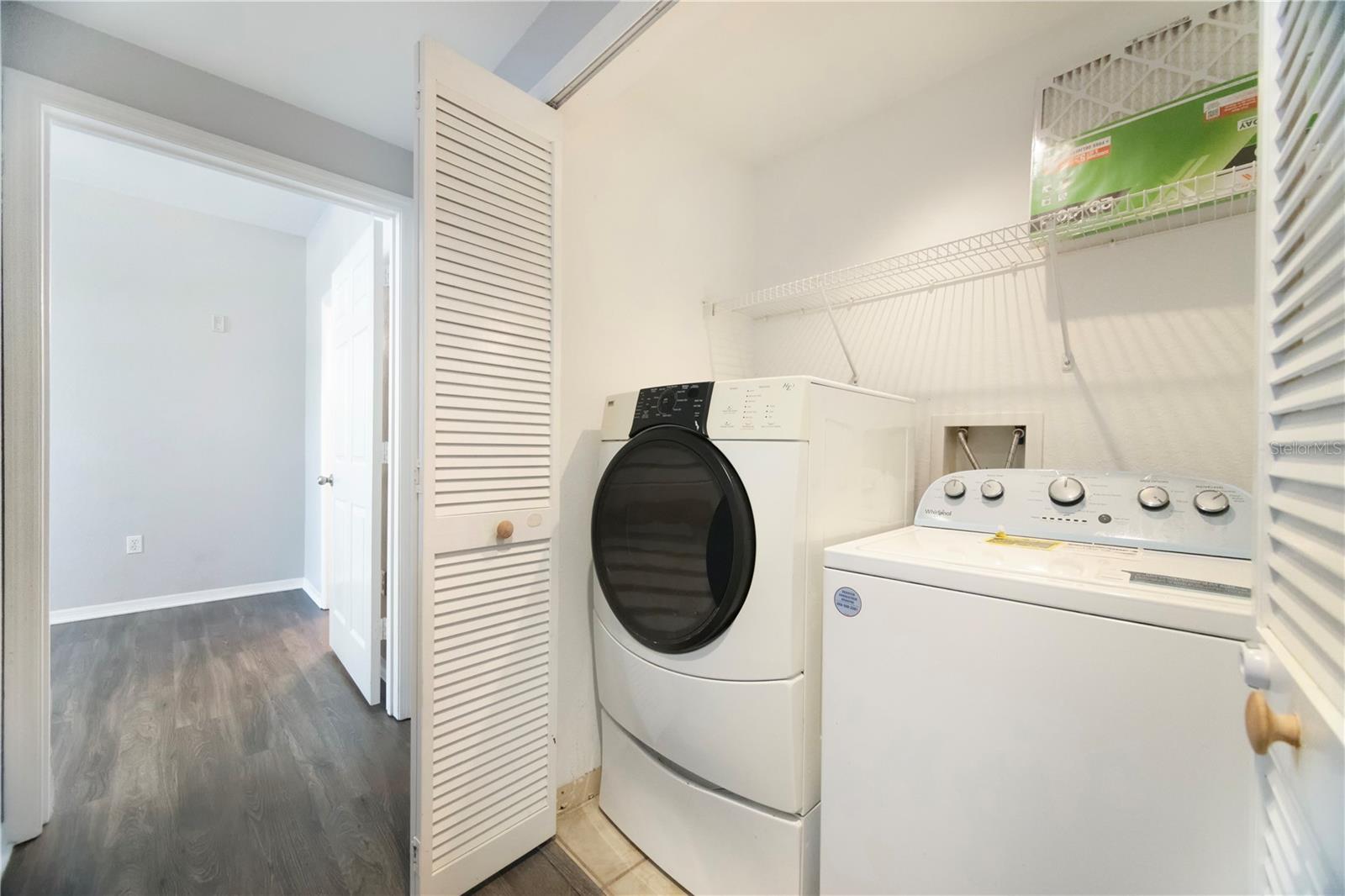 ADMIRALS WALK - Residential Lease