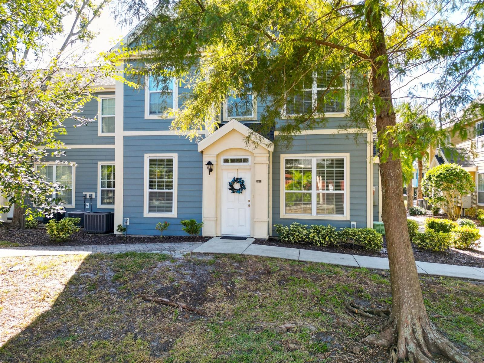 ADMIRALS WALK - Residential Lease