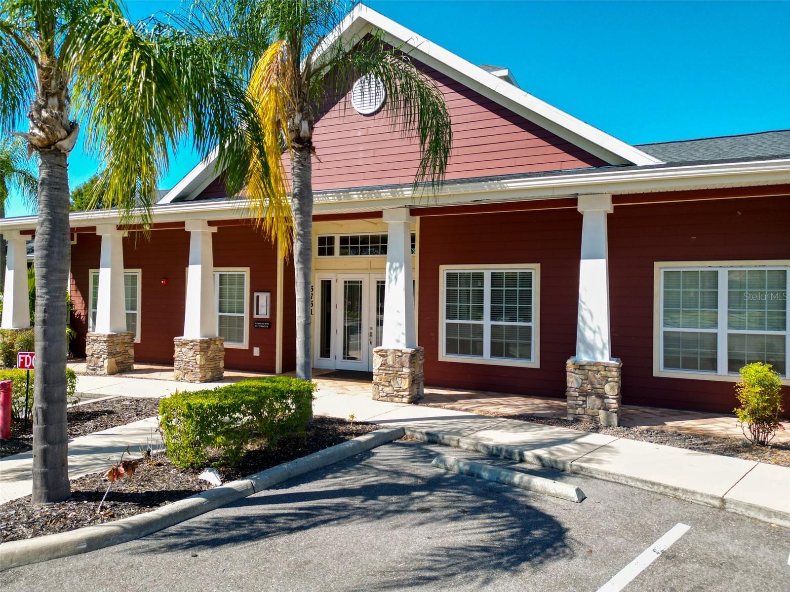 ADMIRALS WALK - Residential Lease