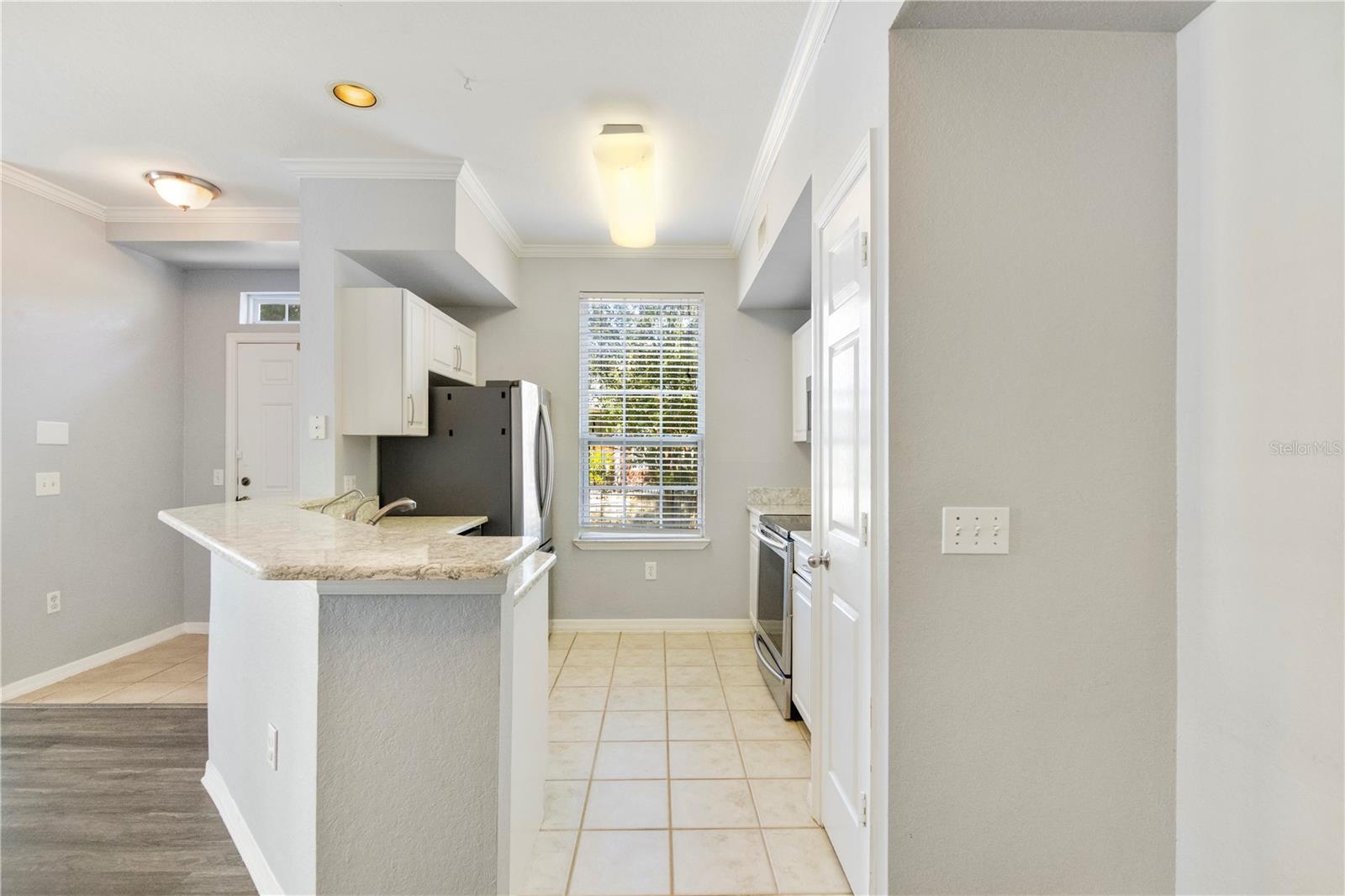 ADMIRALS WALK - Residential Lease