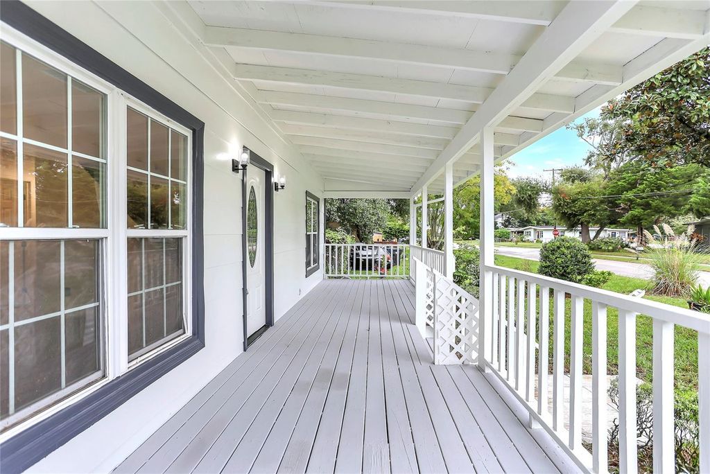 Photo of 1920 Baxter Avenue, Orlando, FL 32806 (MLS # O6349178)