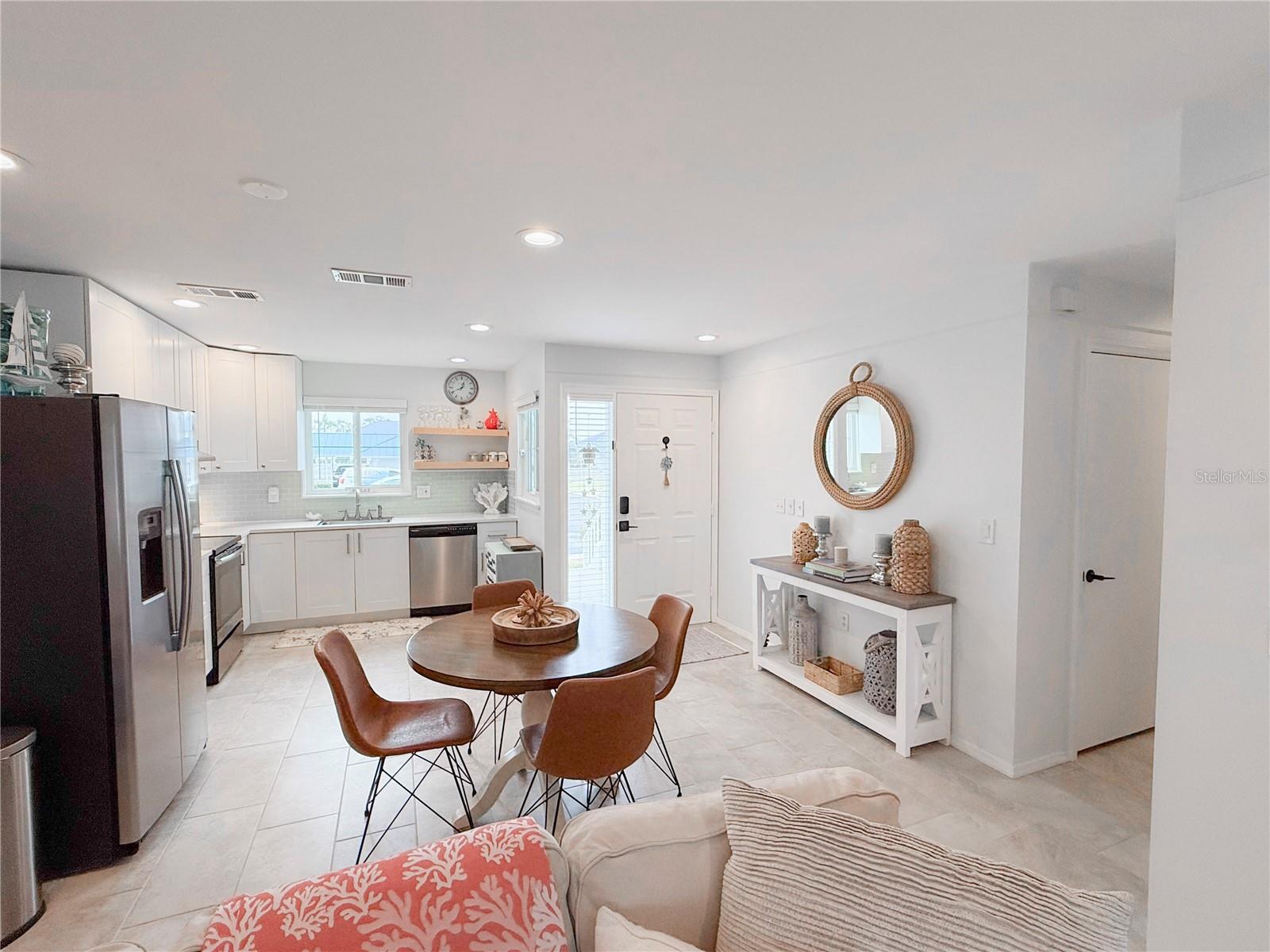 863 AUDUBON DRIVE 863