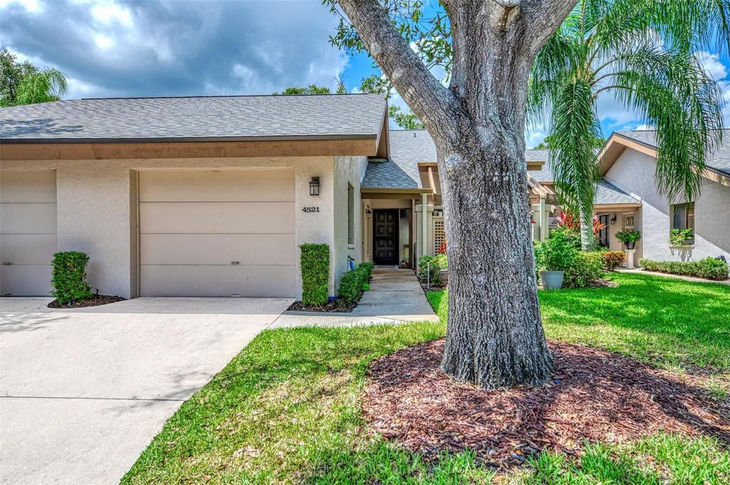 Photo of 4521 Kingsmere #6, Sarasota, FL 34235 (MLS # A4668256)