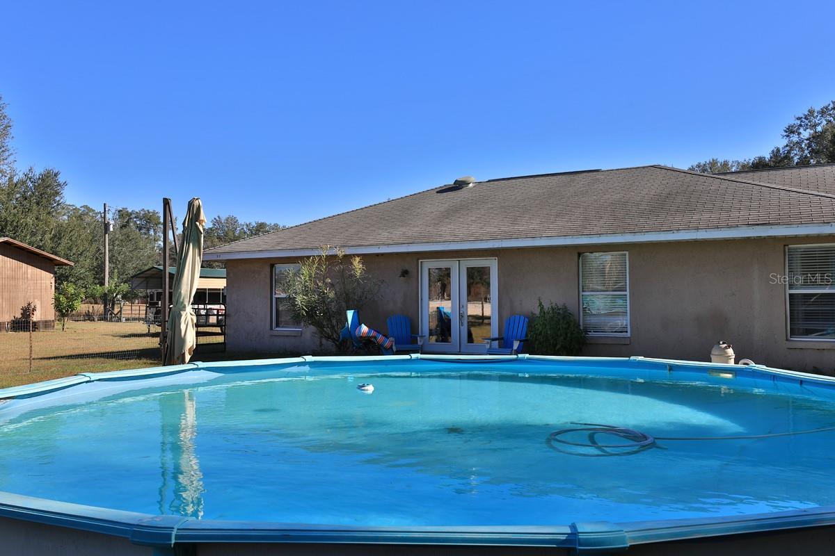 ACREAGE NON-SUBDIVISION - Residential