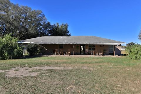 Photo of 3334 SE 138th Place, Summerfield, FL 34491 (MLS # OM714359)