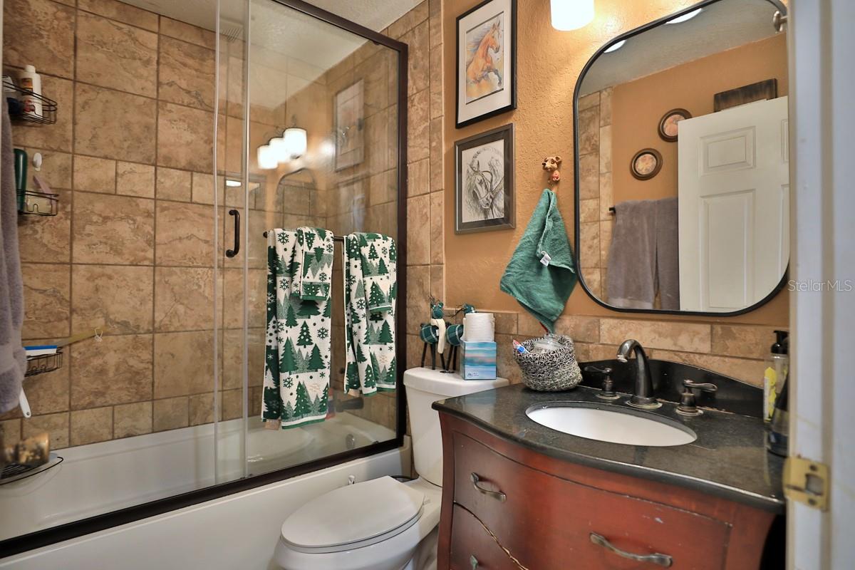 ACREAGE NON-SUBDIVISION - Residential