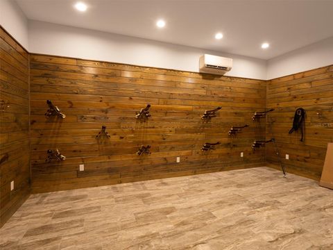 Tiny photo for 15225 NW 112th Place Road, Morriston, FL 32668 (MLS # OM712883)