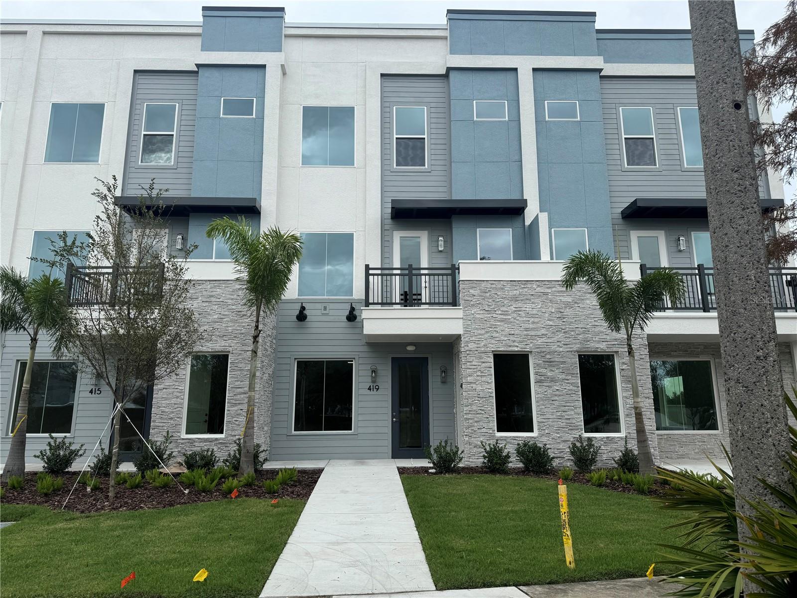 TOWNHOMES AT CITY PLACE - Commercial Lease