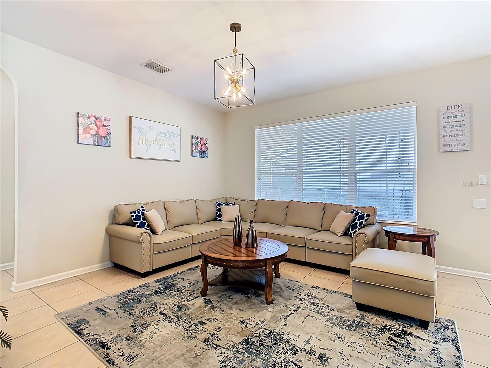 WINDSOR HILLS PH 06 - Residential