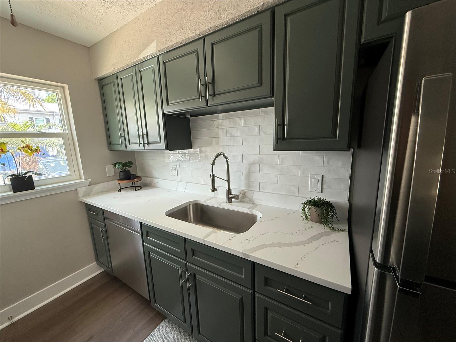 LES CHATEAUX CONDO - Residential