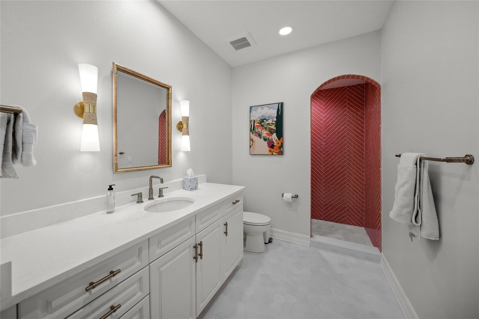 OYSTER BAY LANDINGS - Residential