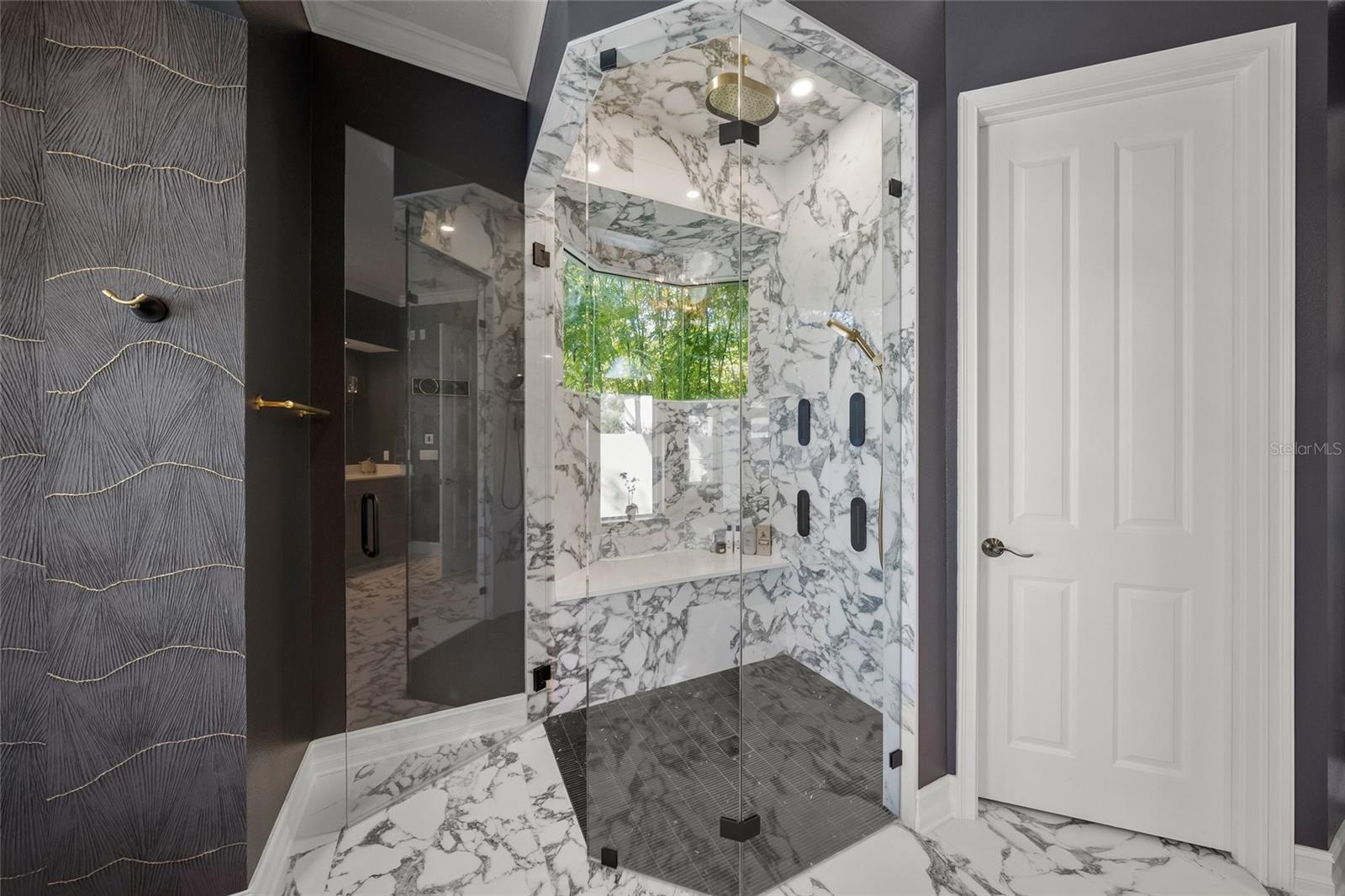 OYSTER BAY LANDINGS - Residential