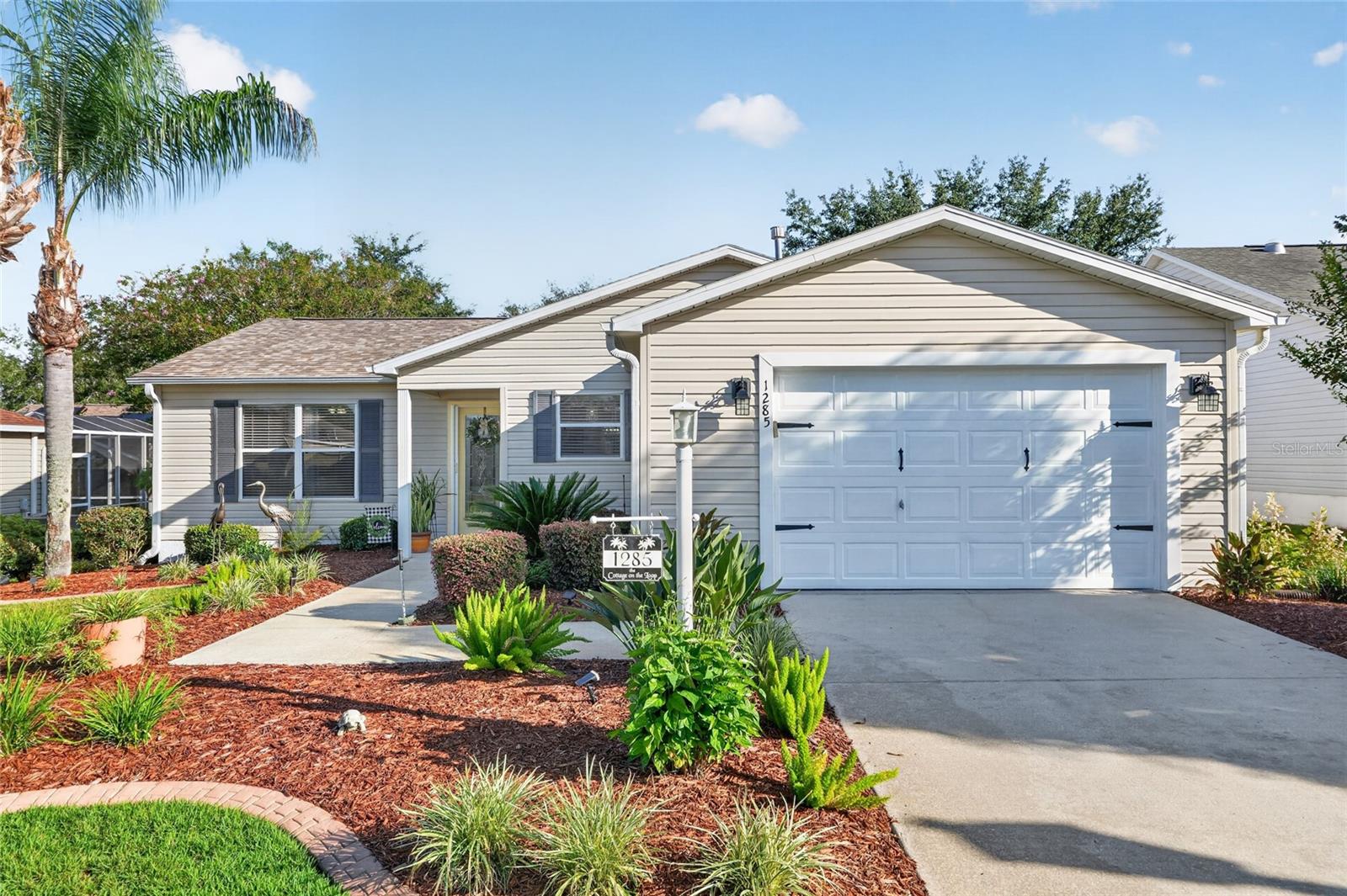 1285 FORT LAWN LOOP